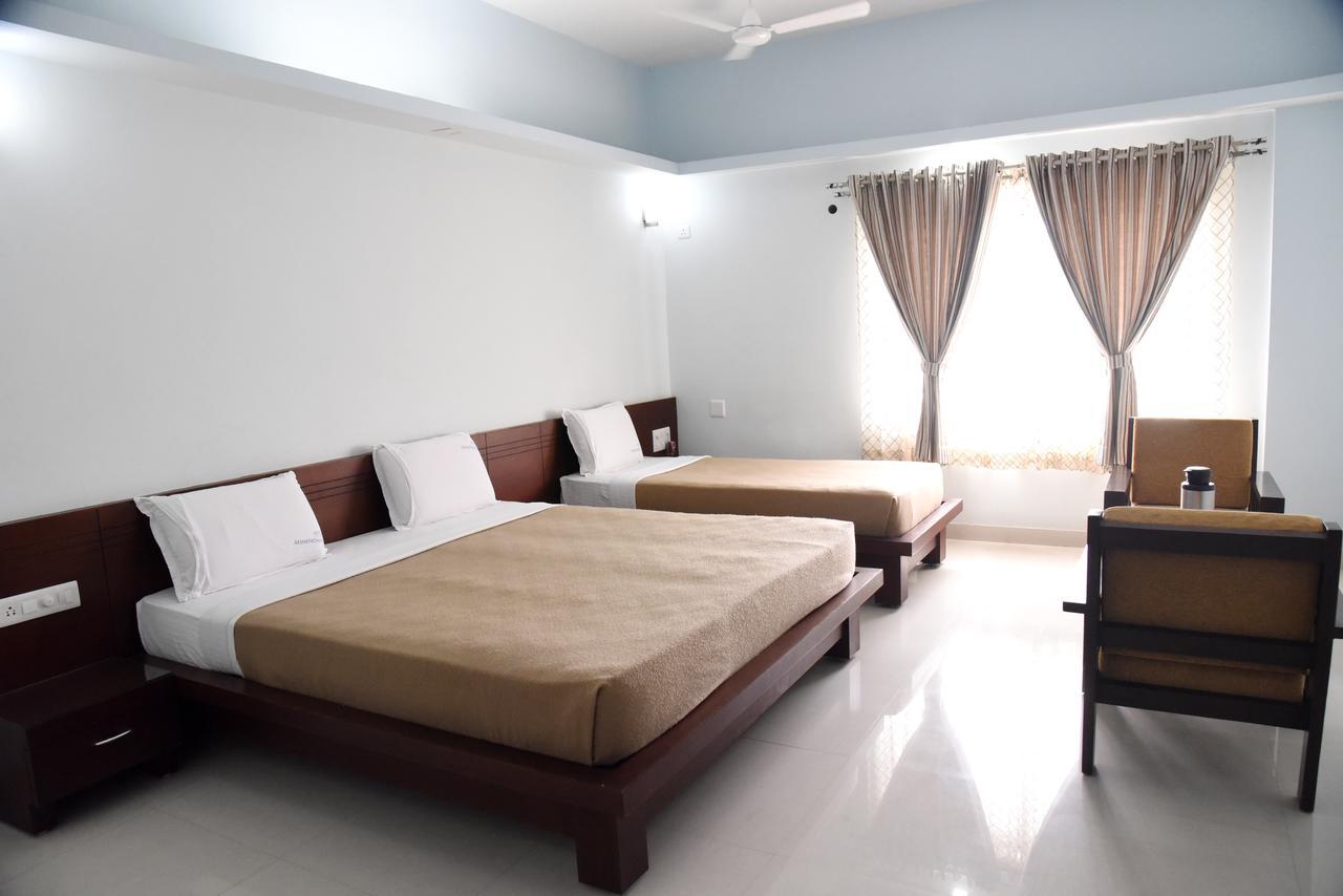 Hotel Akshayadhara Subrahmanya Kültér fotó