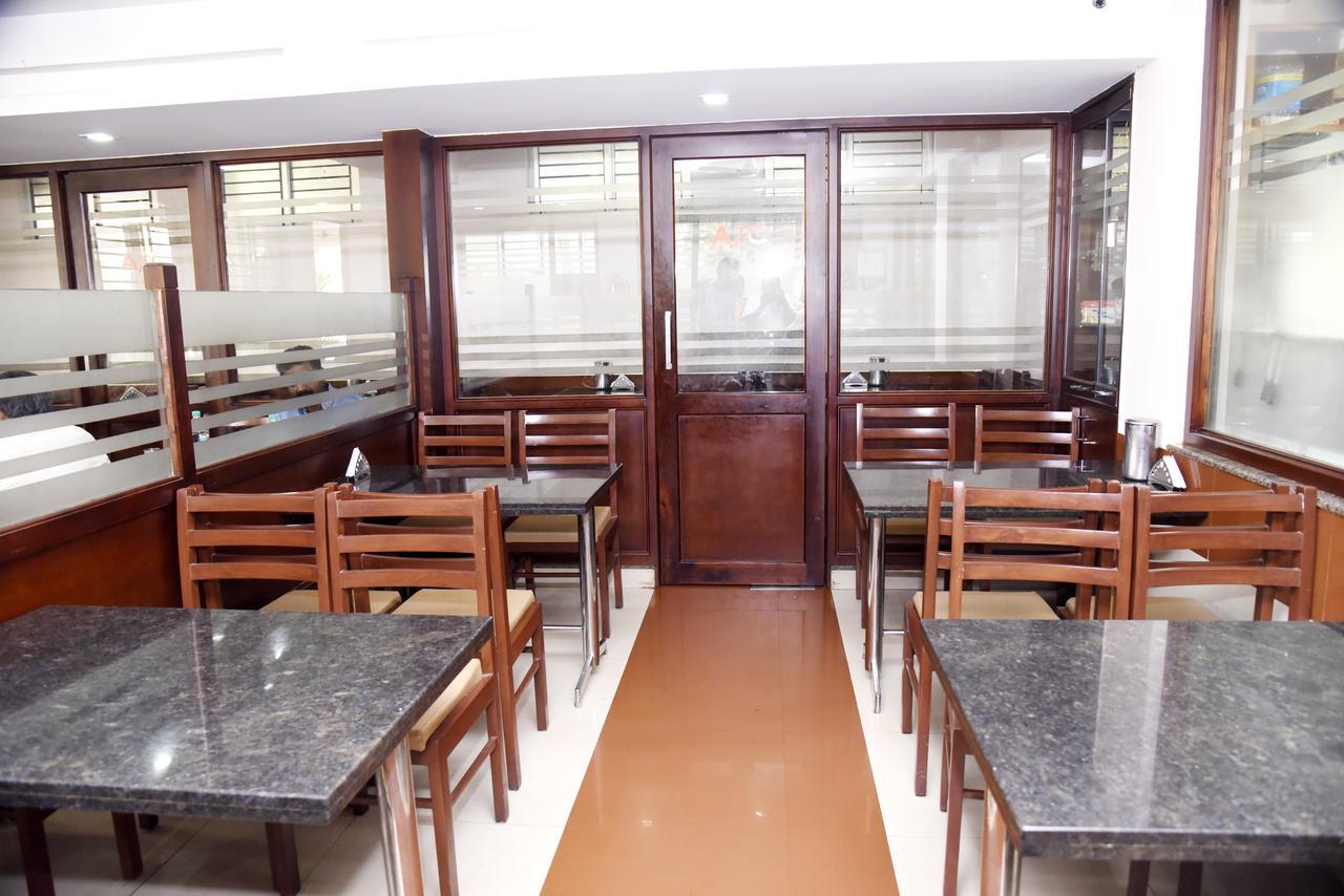 Hotel Akshayadhara Subrahmanya Kültér fotó
