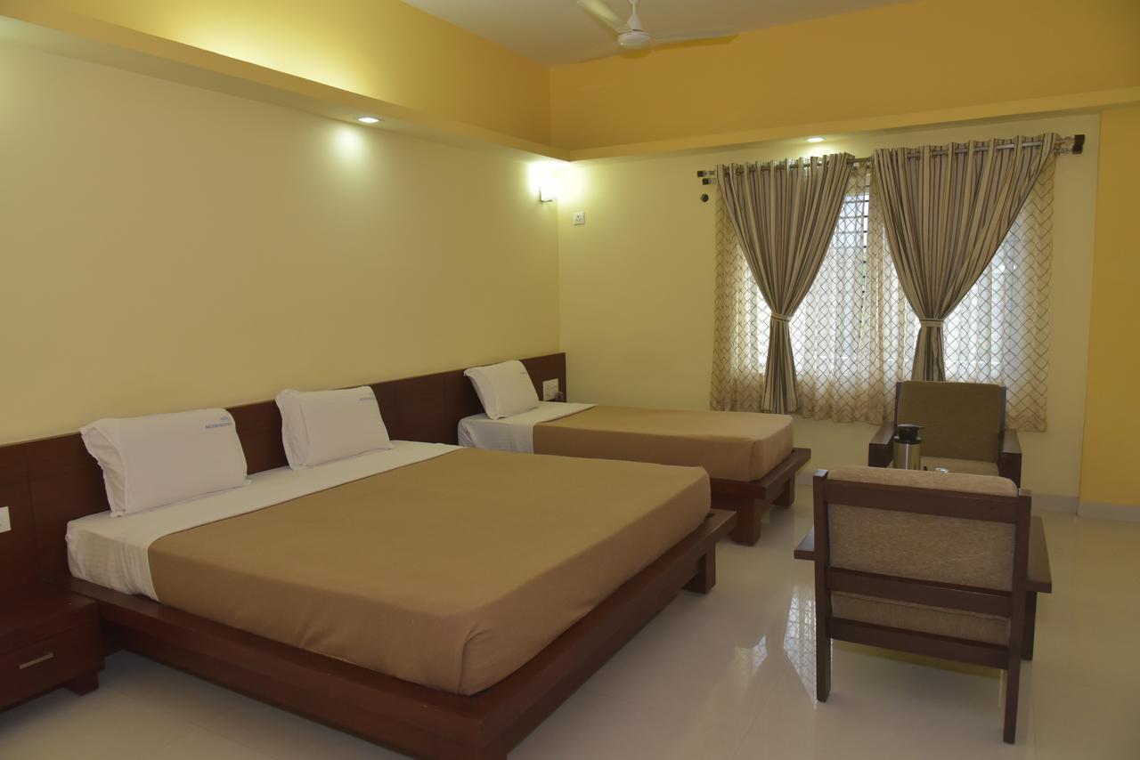 Hotel Akshayadhara Subrahmanya Kültér fotó