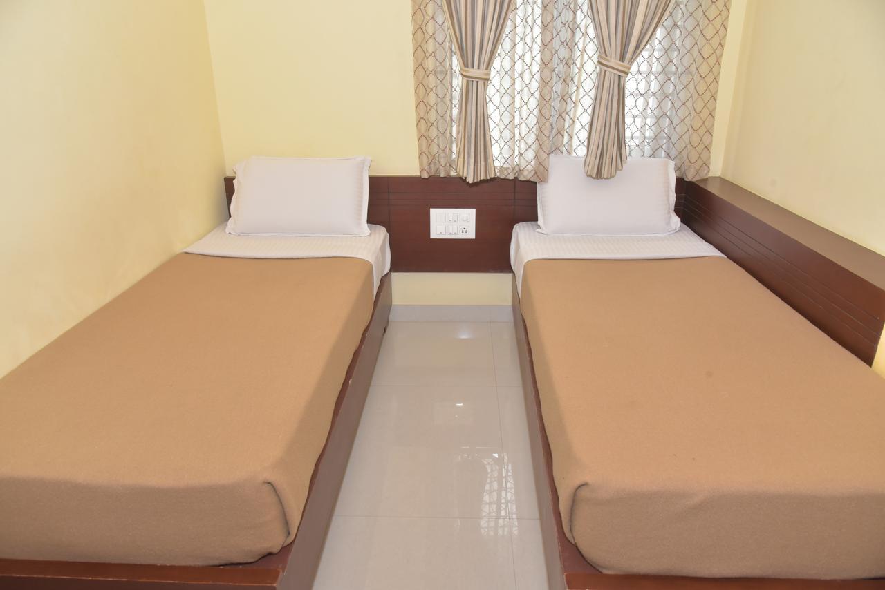 Hotel Akshayadhara Subrahmanya Kültér fotó
